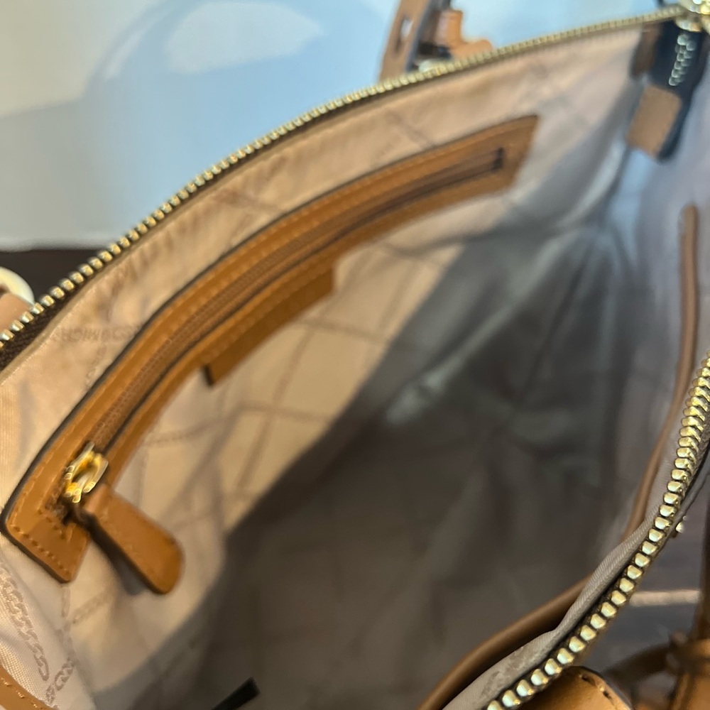 MICHAEL KORS Brown and Tan Satchel - Picture 4 of 5